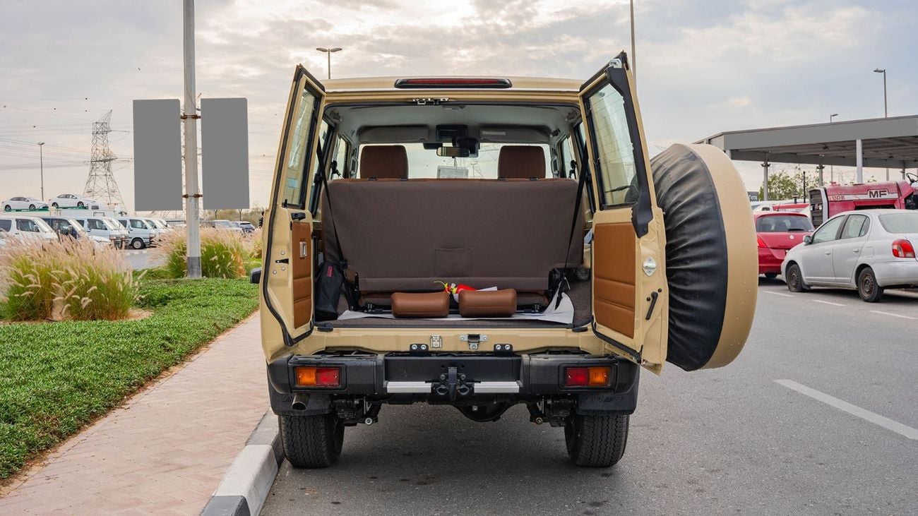 تويوتا لاند كروزر 70 2026 Toyota Land Cruiser LC71 4.0L AT Petrol Full Option