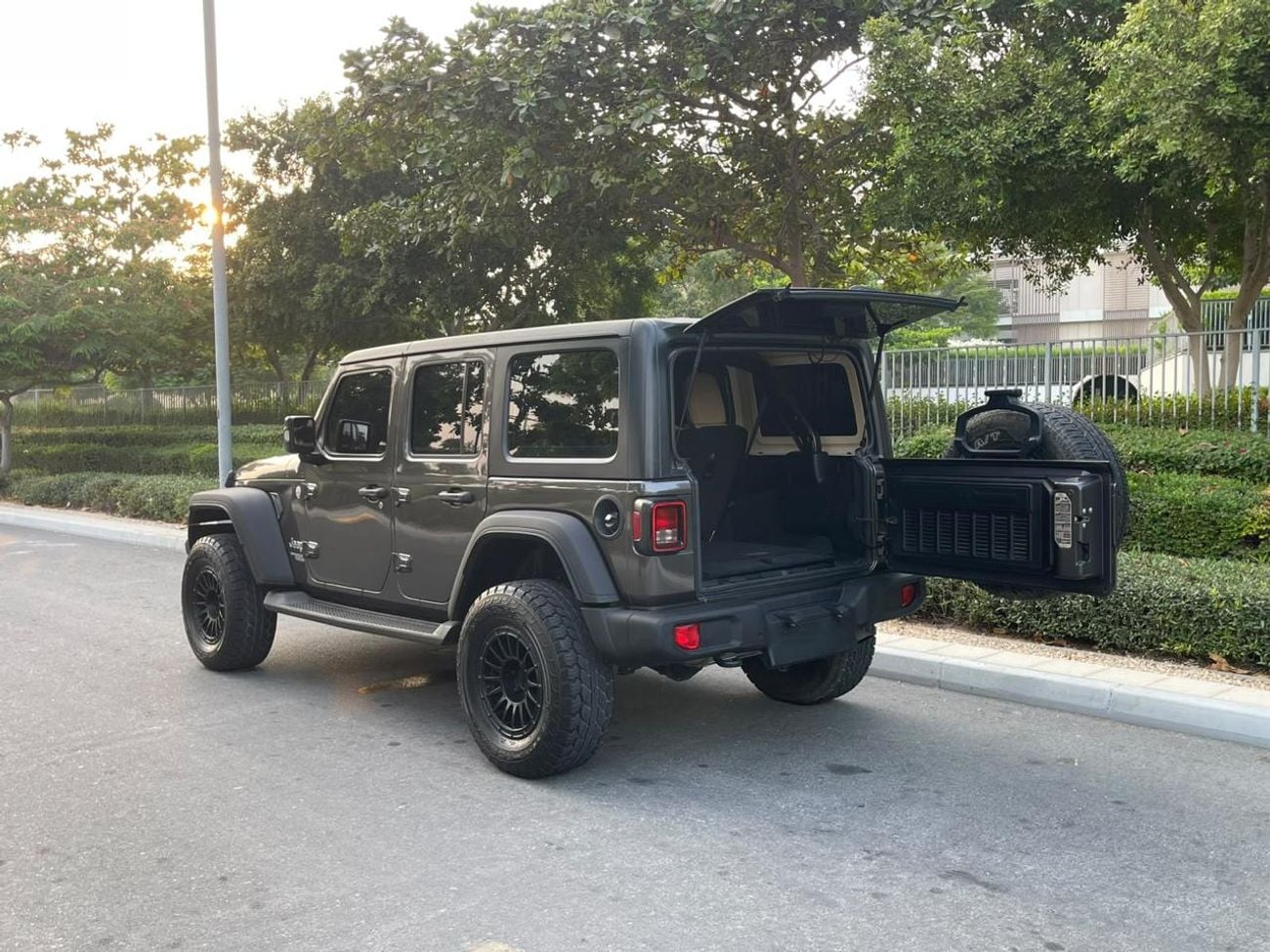 Jeep Wrangler Unlimited SPORT