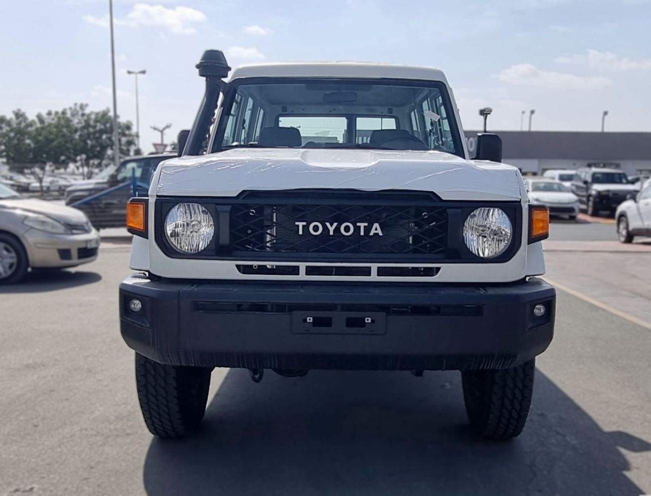 تويوتا لاند كروزر 70 TOYOTA LAND CRUISER LC78 4.0L 3-DOOR M/T MY 2025