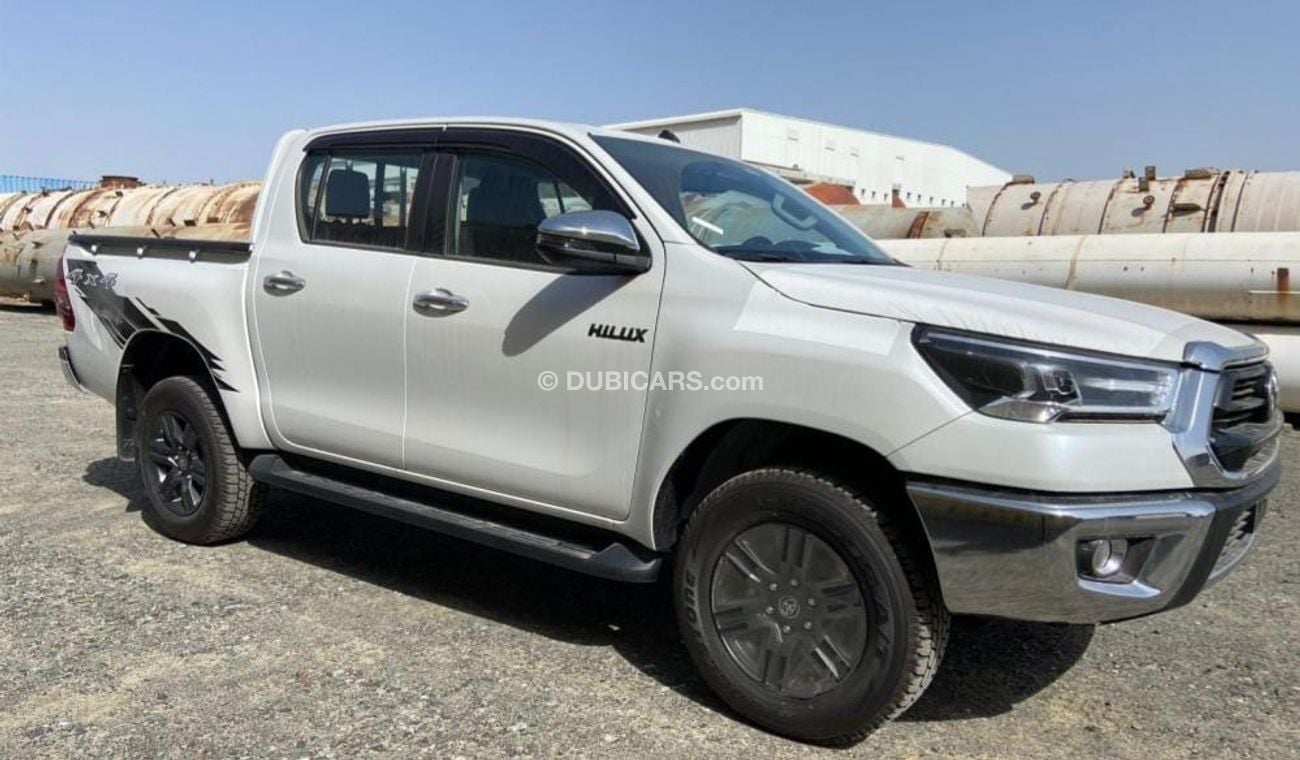 Toyota Hilux TOYOTA HILUX 2.7L PETROL 4/4 FULL OPTION 2023