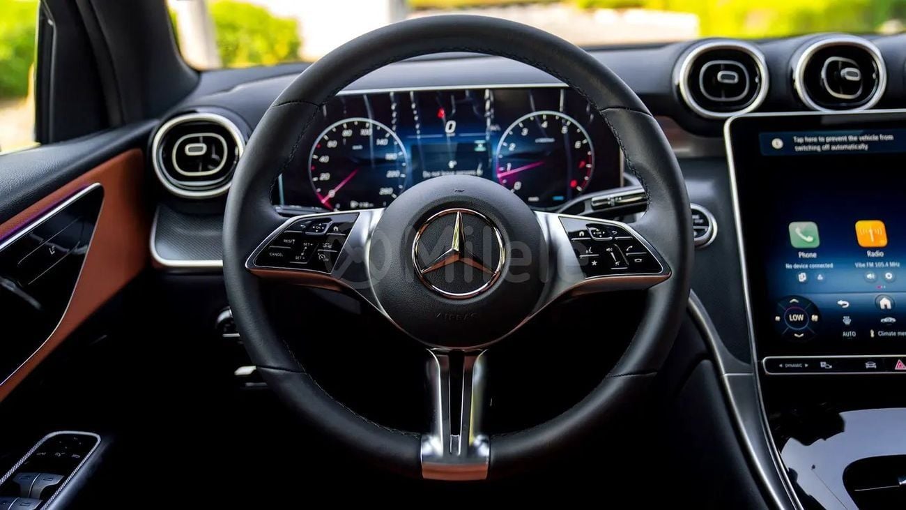Mercedes Benz GLC200 STANDARD