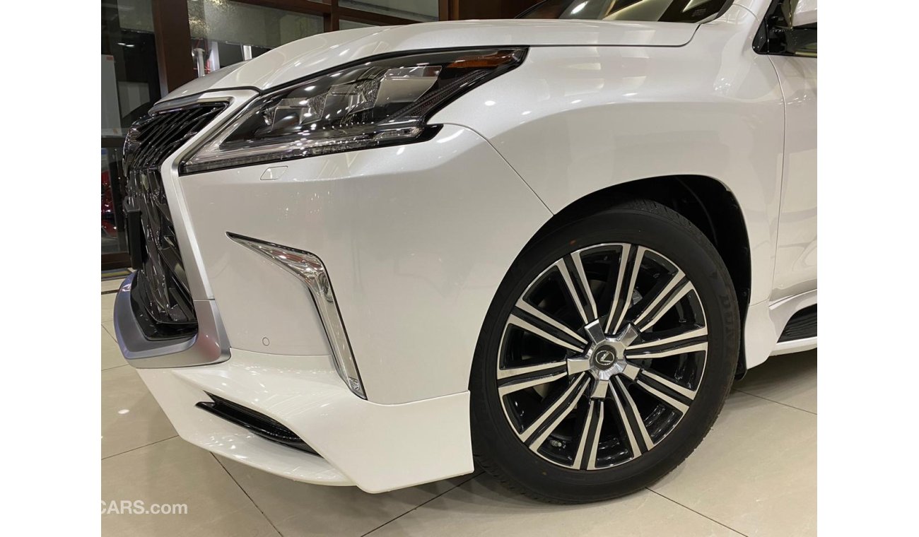 Lexus LX570 2020