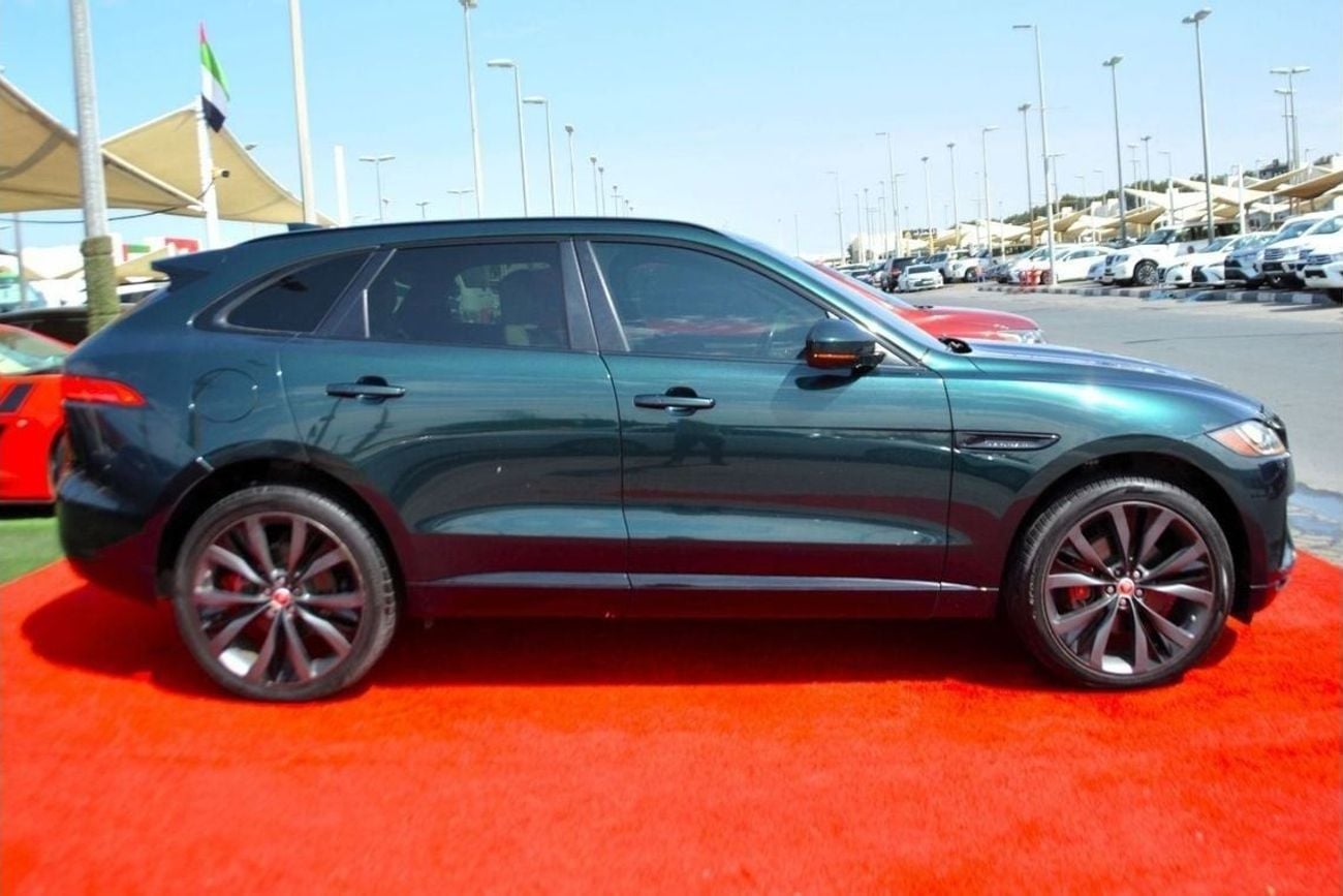 Jaguar F-PACE S 3.0L (380 HP)JAGUAR F-PACE ( S ) CLEAN CAR / FULL OPTION -PANORAMIC ROOF