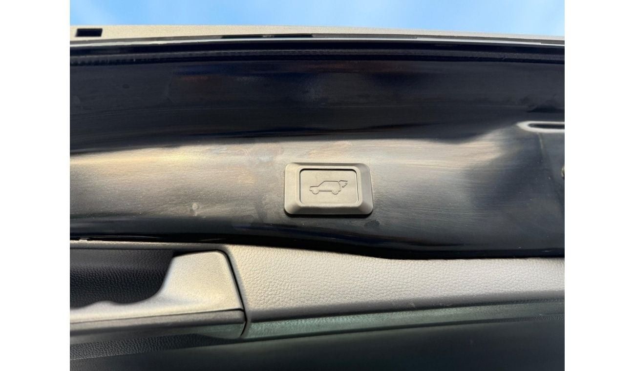 Toyota RAV4 Hybrid XLE 2.5L premium,Sunroof,limited Rims