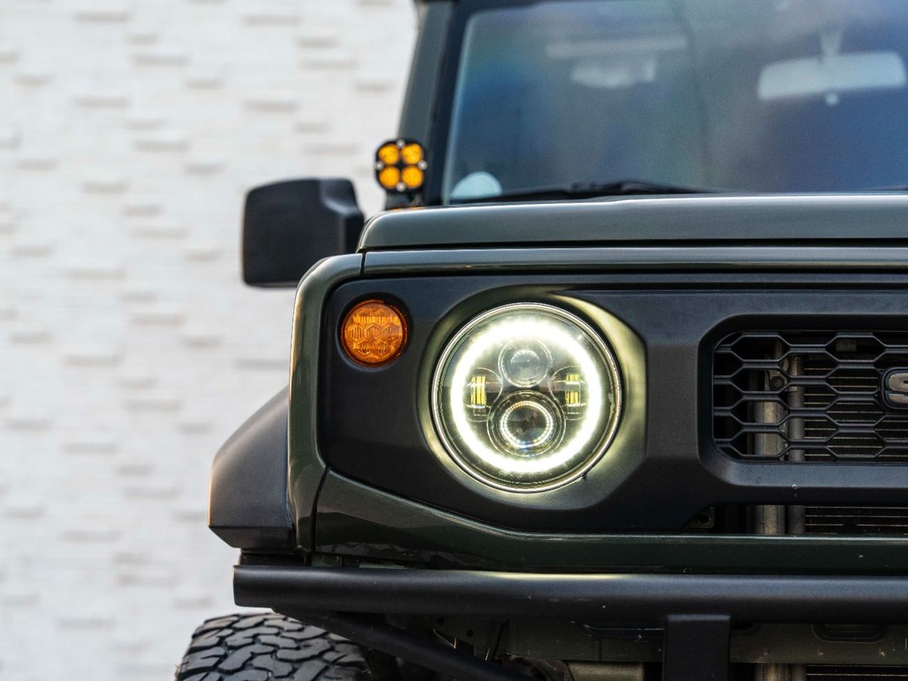 سوزوكي جيمني 1.5L GL (M/T)