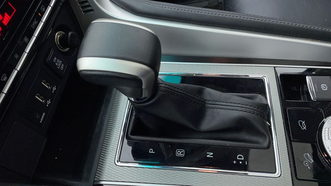 ميتسوبيشي مونتيرو سبورت 2023 GLS PREMIUM | AED 1414/Month | 0 DP | 30 Day Return | Warranty | Service History