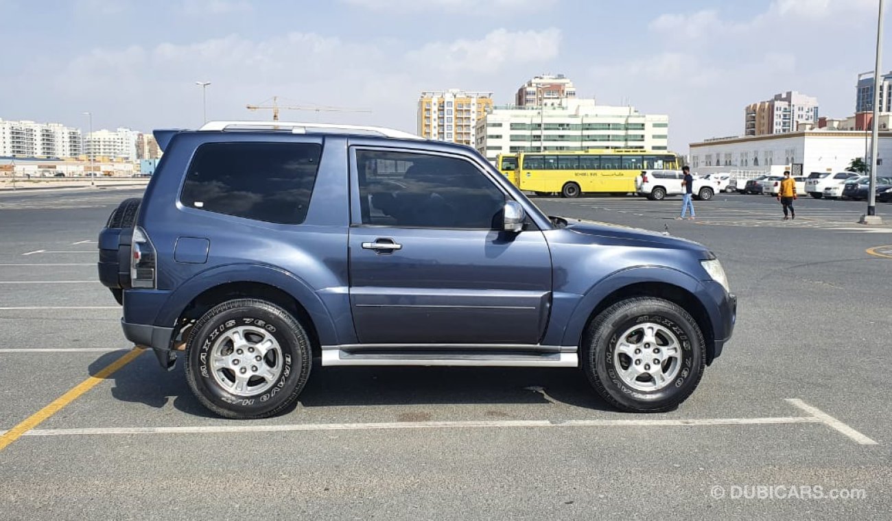 Mitsubishi Pajero V6 3.0 mid option