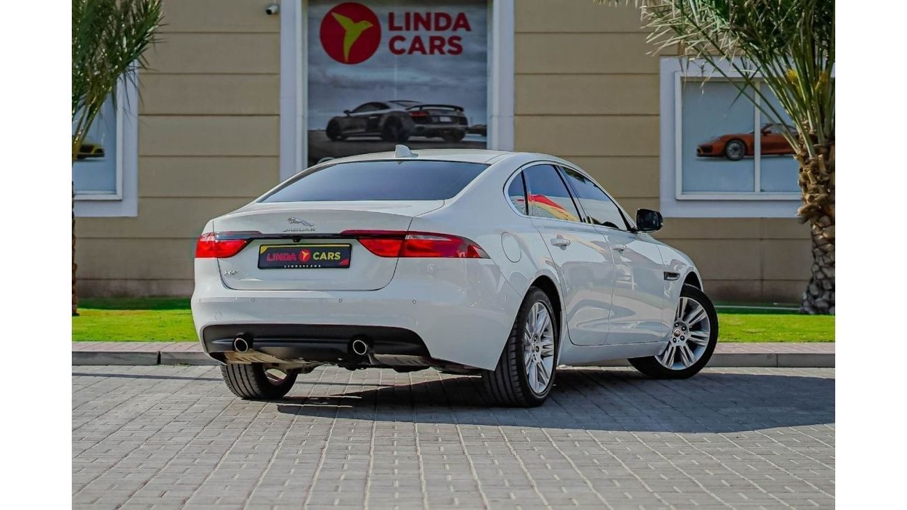 Jaguar XF SE