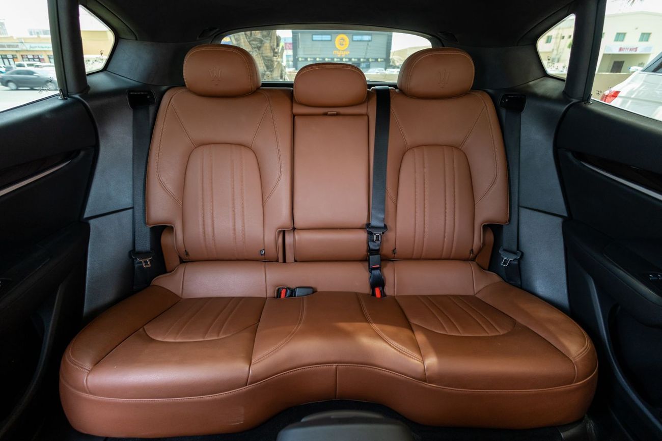 Maserati Levante Std 3.0L (345 HP)