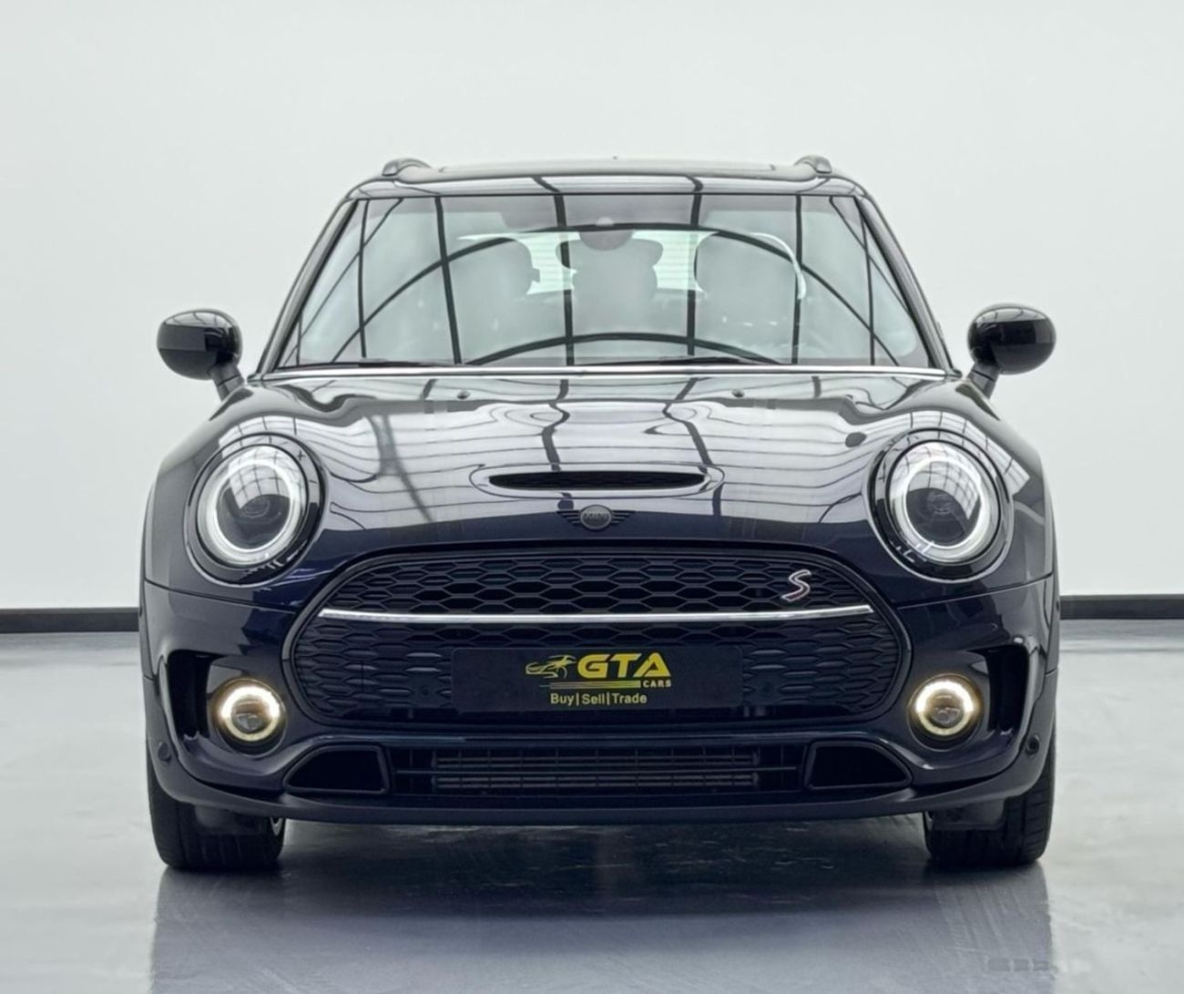 Mini Clubman S 2.0L 2022 Mini Clubman S, 2026 Mini Warranty, 2027 Mini Service Pack, Excellent Condition, GCC
