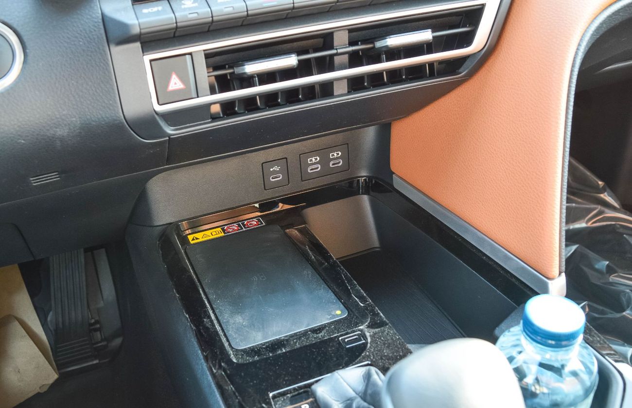 Toyota Camry TOYOTA CAMRY HYBRID 2.5L FWD SEDAN 2025