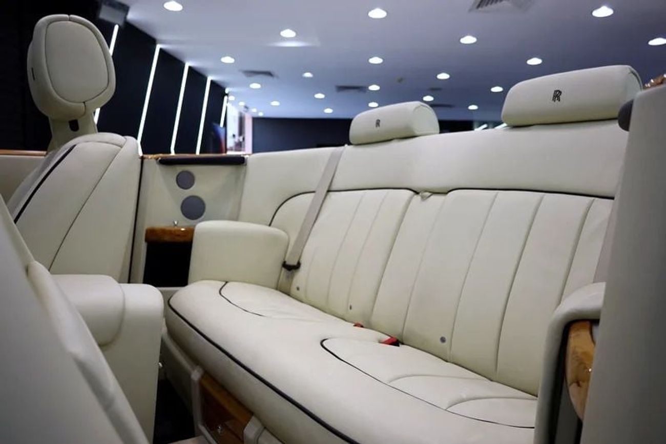 Rolls Royce Phantom COUPE DROPHEAD 2013 Rolls-Royce Phantom Drophead, Brushed Stainless-Steel Bonnet, Teak Yacht Deck, GCC Specs!!