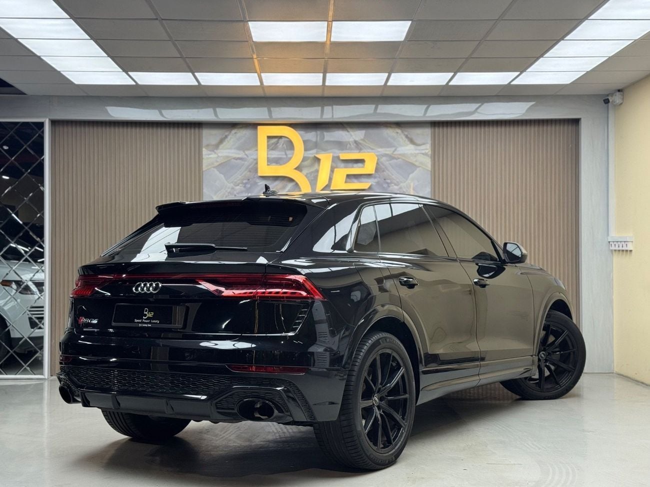 أودي RSQ8 quattro 4.0L