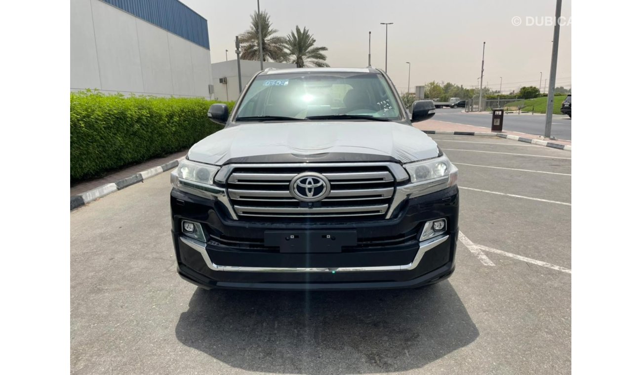 تويوتا لاند كروزر TOYOTA LAND CRUISER VX.R 4.5L, DIESEL, FULL OPTION , WITH LEATHER INTERIOR, FOR EXPORT ONLY