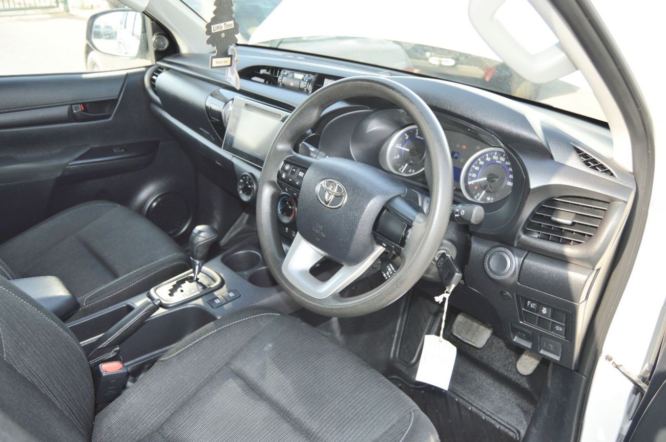 Toyota Hilux 2.8L Double cabin