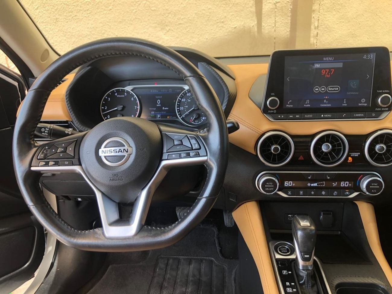 Nissan Sentra SL Nissan Sentra SV 2020-USA top of range ‎نيسان سينترا sv 2020 وارد أعلى مواصفات  2.0L V4