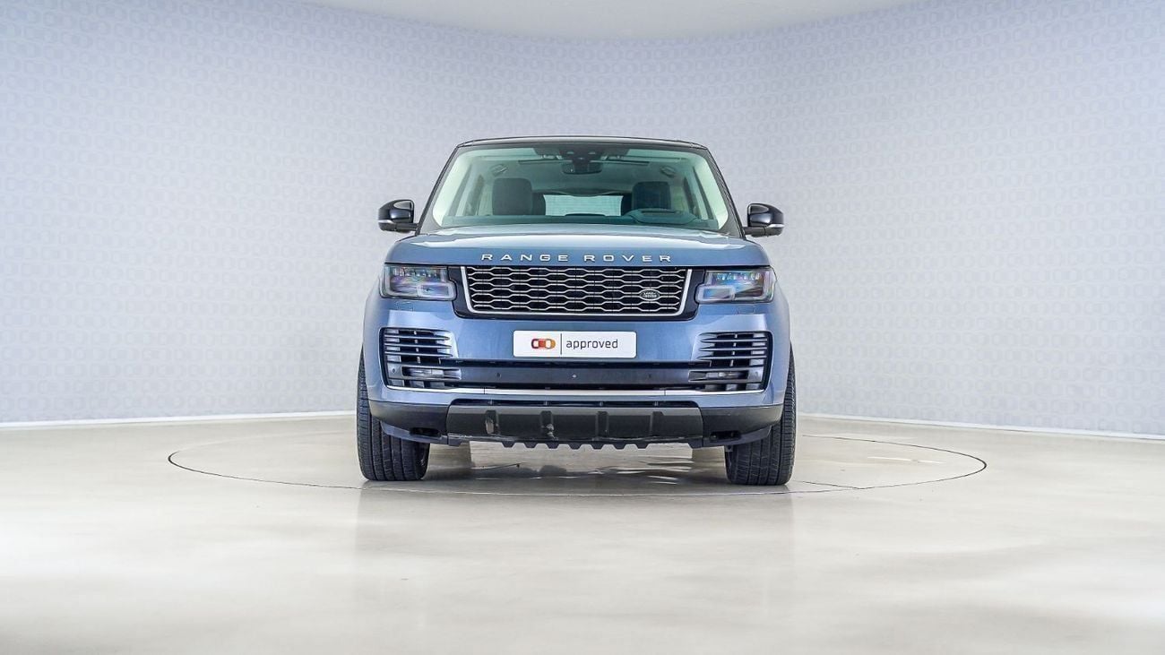 Land Rover Range Rover Vogue SE 5.0L UAE's Very Best Example | 2 Years Free Servicing | AED 5,194 Per Month