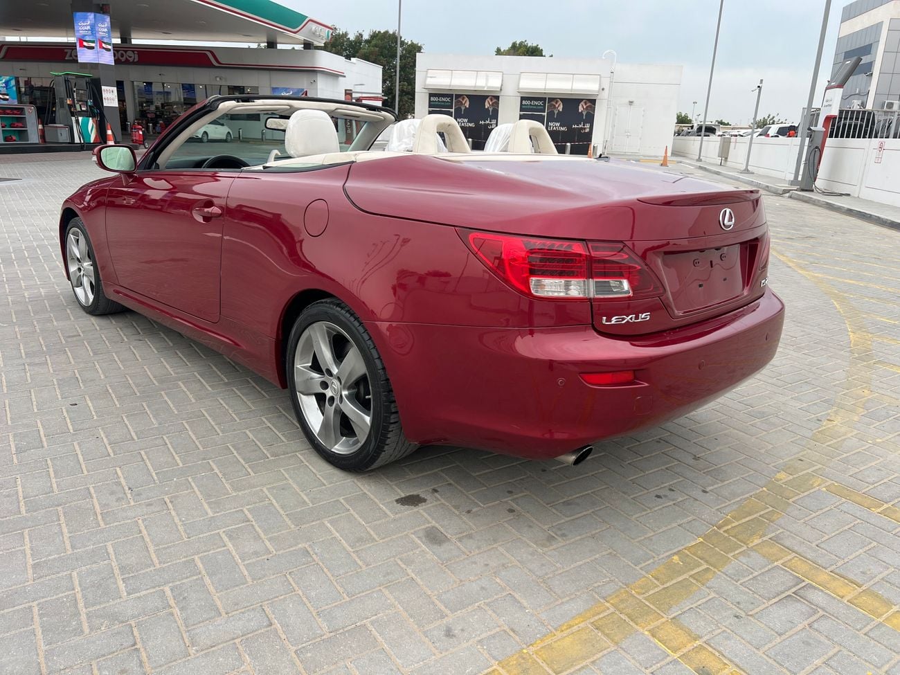 لكزس IS 250C IS 250c