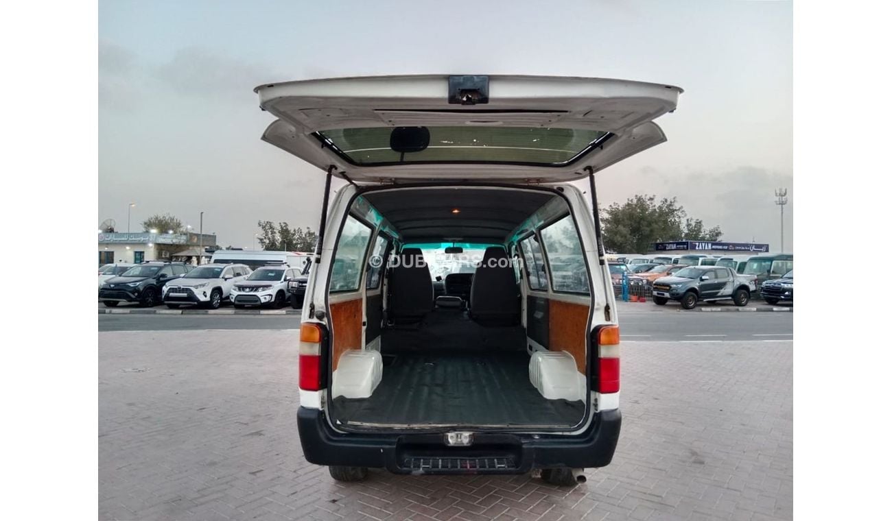 Toyota Hiace TOYOTA HIACE VAN RIGHT HAND DRIVE (PM1211)