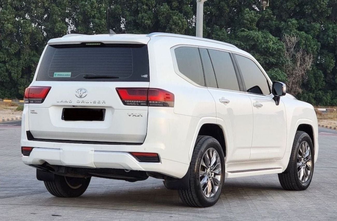 Toyota Land Cruiser VXR 2022 VXR Twin Turbo Full Option Very Clean And Perfect Condition