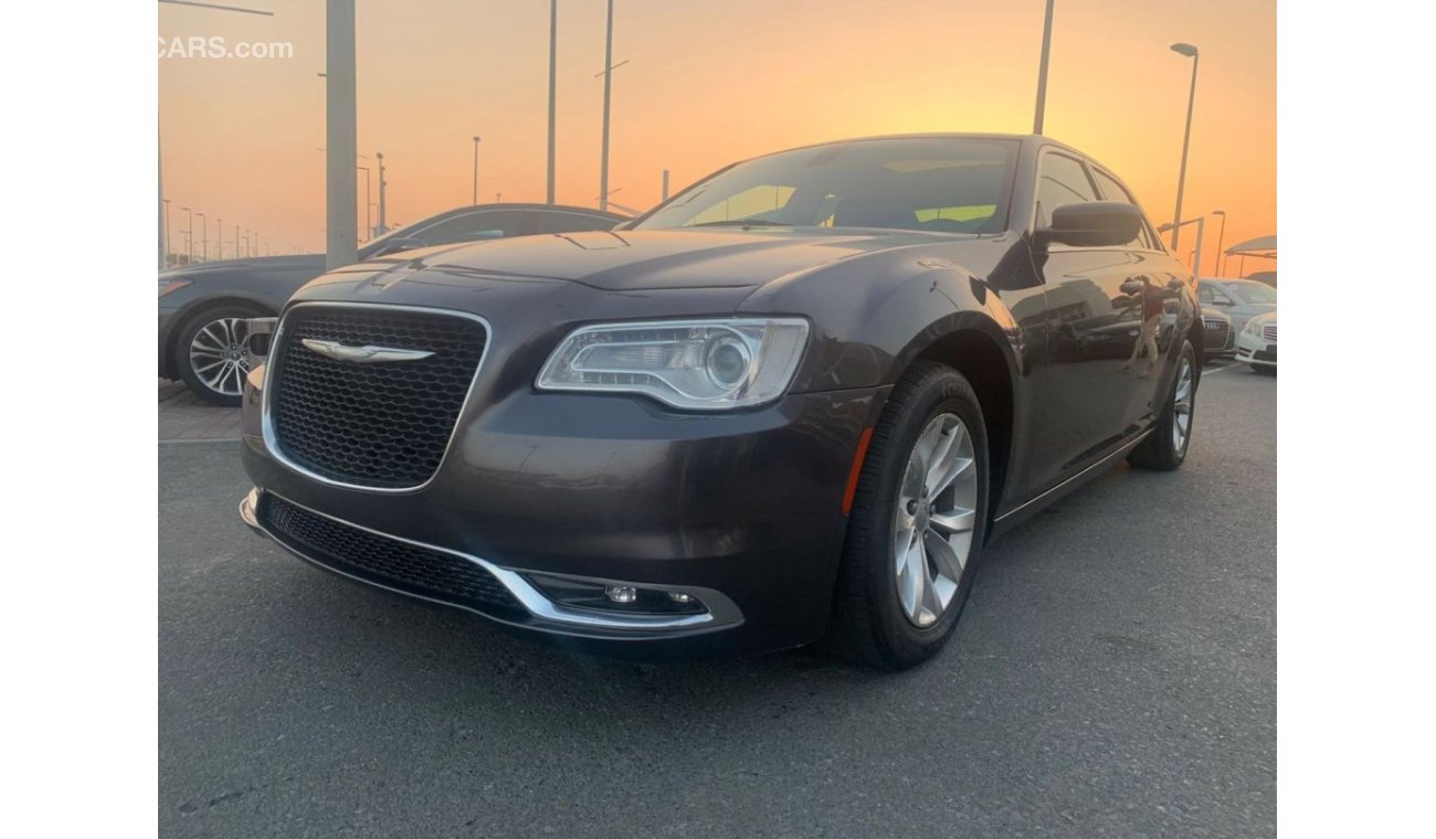 Chrysler 300C Std Chrysler C300_2016_Excellent_Condition _Full option