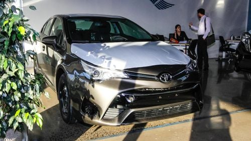 تويوتا أفينسيس 1.6L M/T