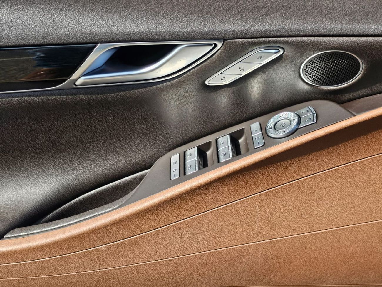 جينيسس G80 Prestige 2.5L AWD