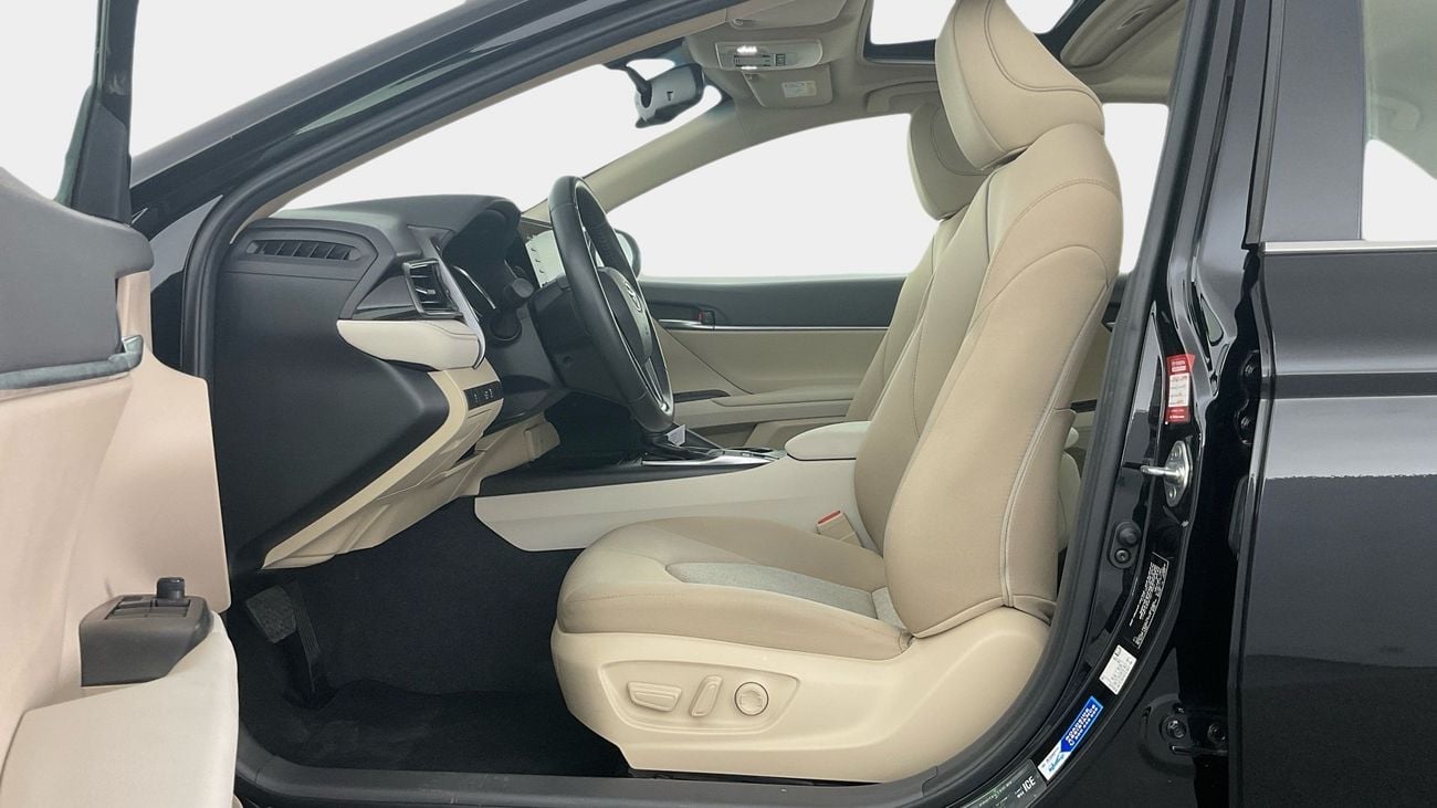 Toyota Camry SE 2.5L (181 HP) SE | Guaranteed Warranty | 0 Down Payment