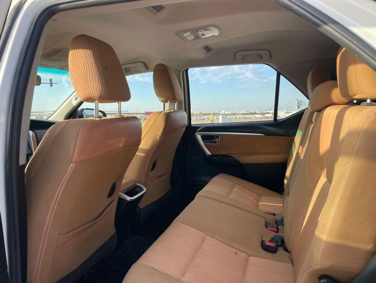 تويوتا فورتونر GXR 4.0L (278 HP)