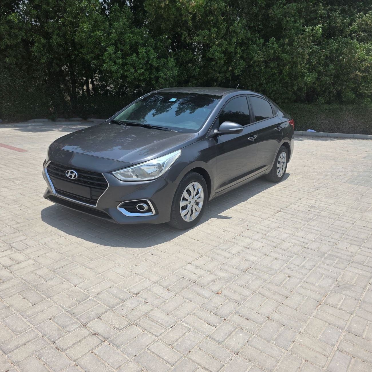 Hyundai Accent GL MID GL