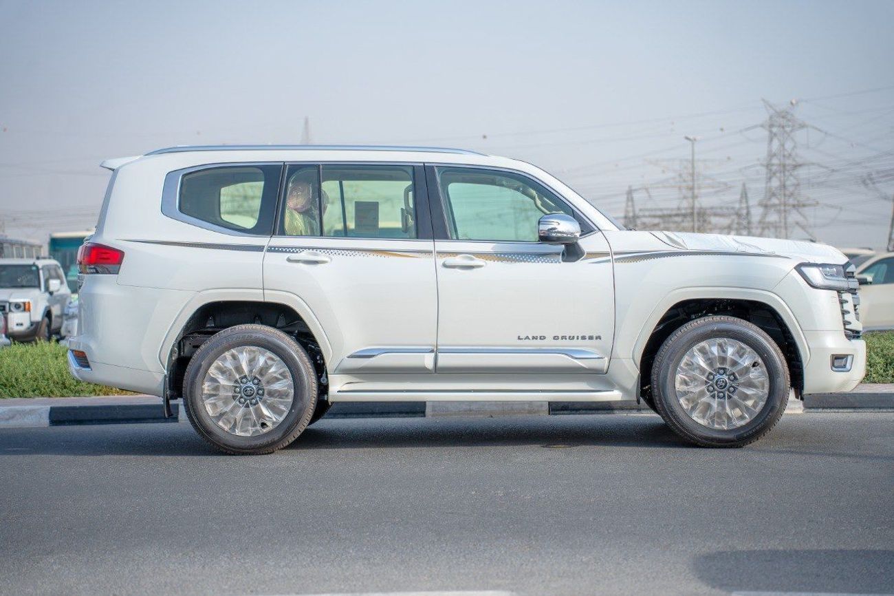 تويوتا لاند كروزر Lc300 VX 4 0L petrol engine 2025 LHD white  with beige interior