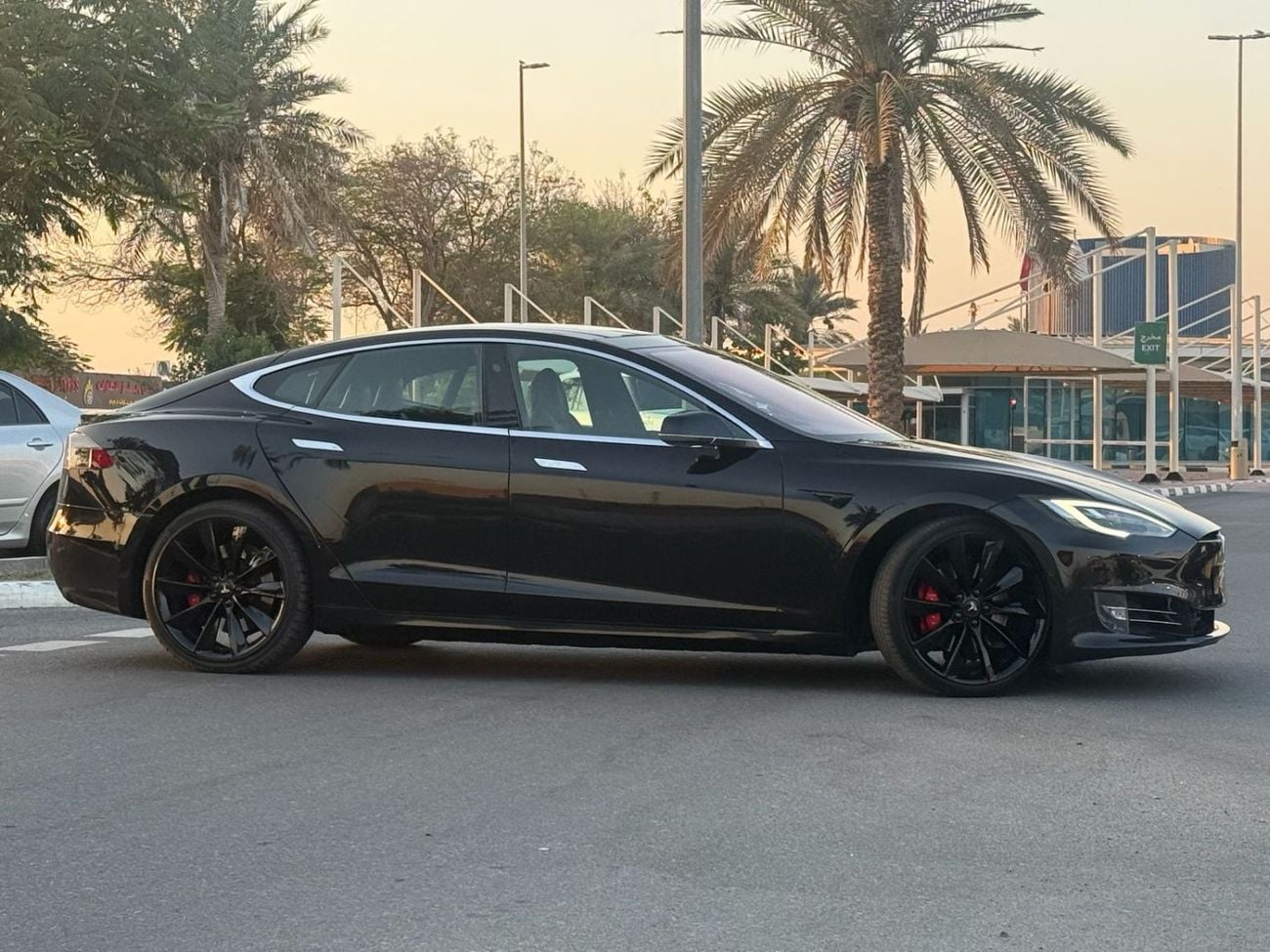 Tesla Model S P100D 2017 Tesla Model S P100D - GCC Specs - Excellent Condition