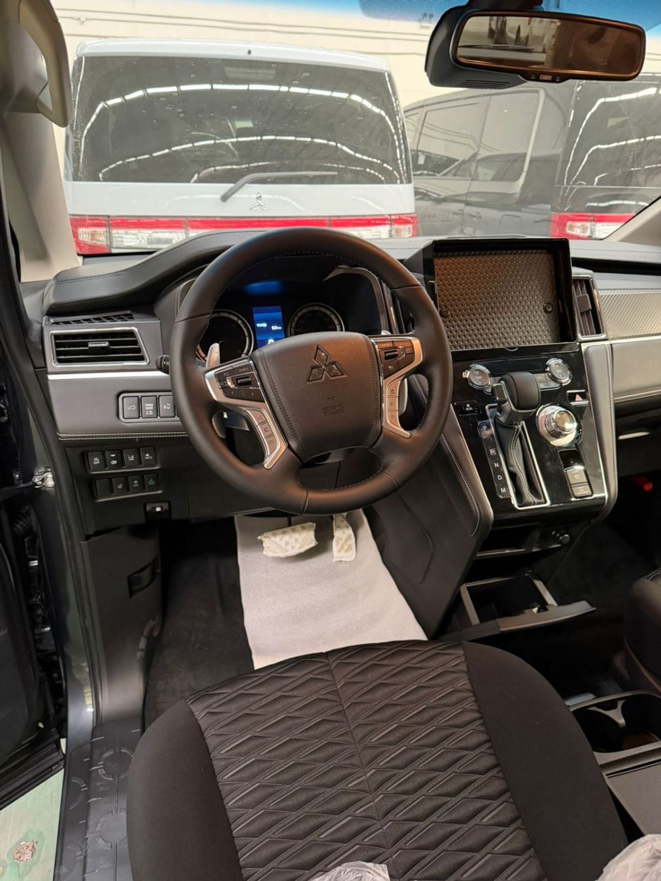 Mitsubishi Space Gear Mitsubishi Delica LHD. Very rare spec!!!