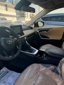 Toyota RAV4 XLE 2.4L FWD