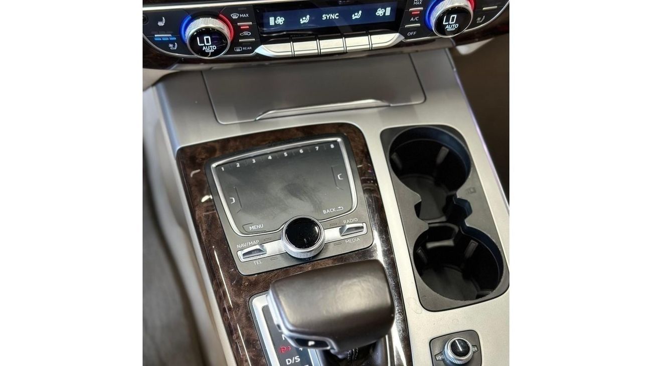 Audi Q7 45 TFSI quattro S-Line Luxury AED 1,865pm • 0% Downpayment • S-LINE  • LUXURY  • 2 Years warranty