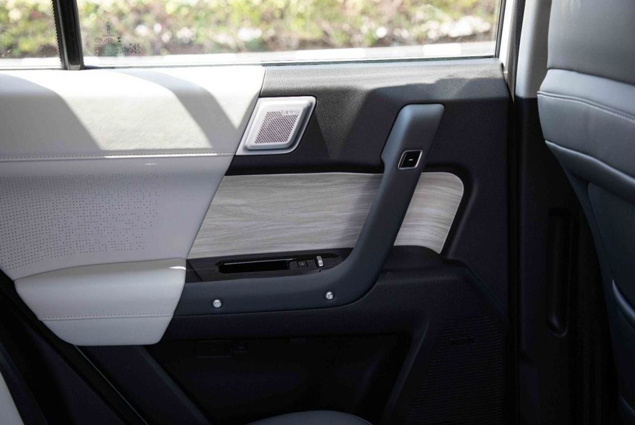 Chery iCar 03 2024 ICAR EQ3 V3 High Performance 4WD - Silver inside White | Export price