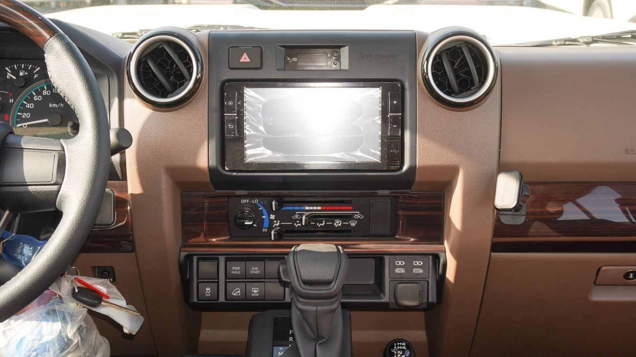 Toyota Land Cruiser 70 LX 4.0L V6 A/T