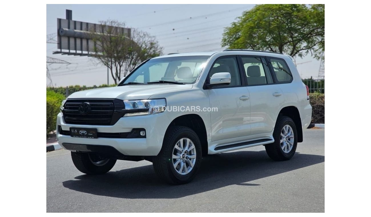 Toyota Land Cruiser TOYOTA LAND CRUISER VXR 5.7 2021 GCC WITH FOX LIFT KIT, UPGRADE EXHAUST SYSTEM ETC IN MINT CONDITION