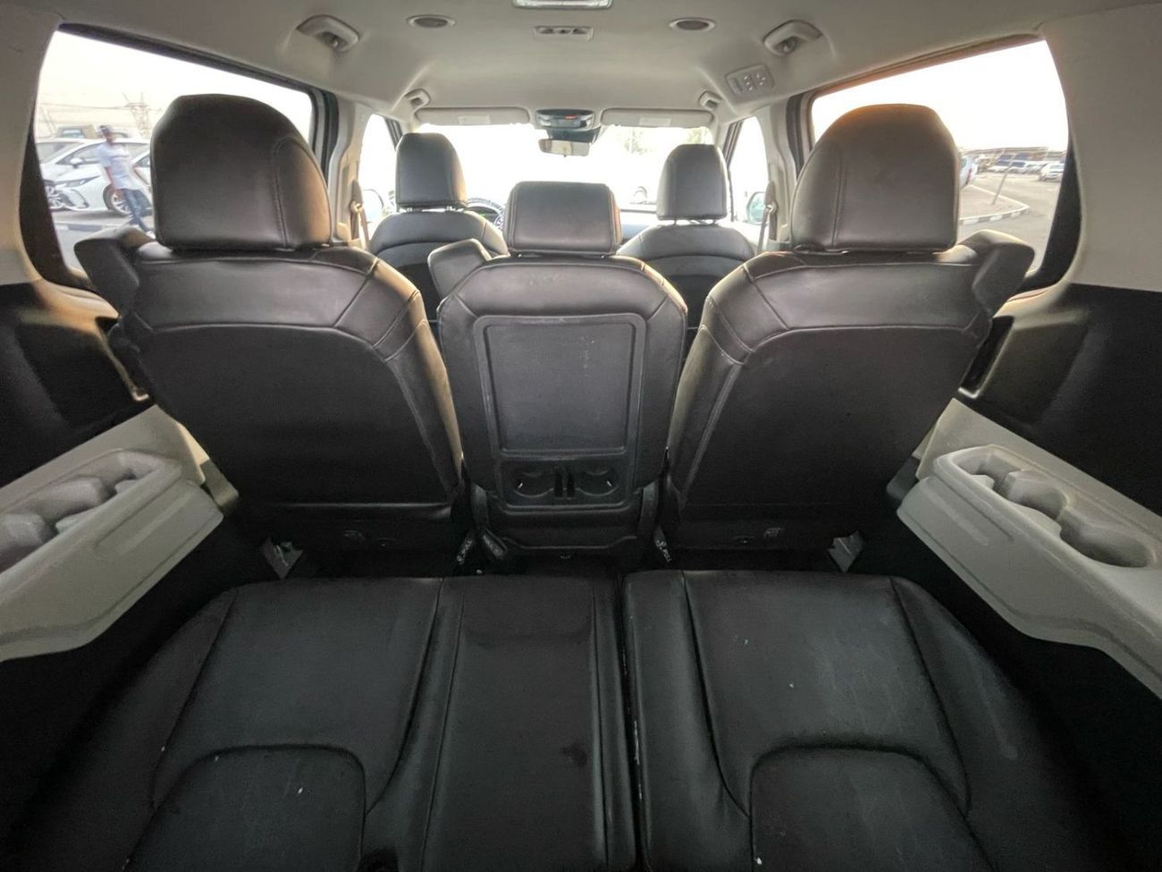 كيا كارنيفال 