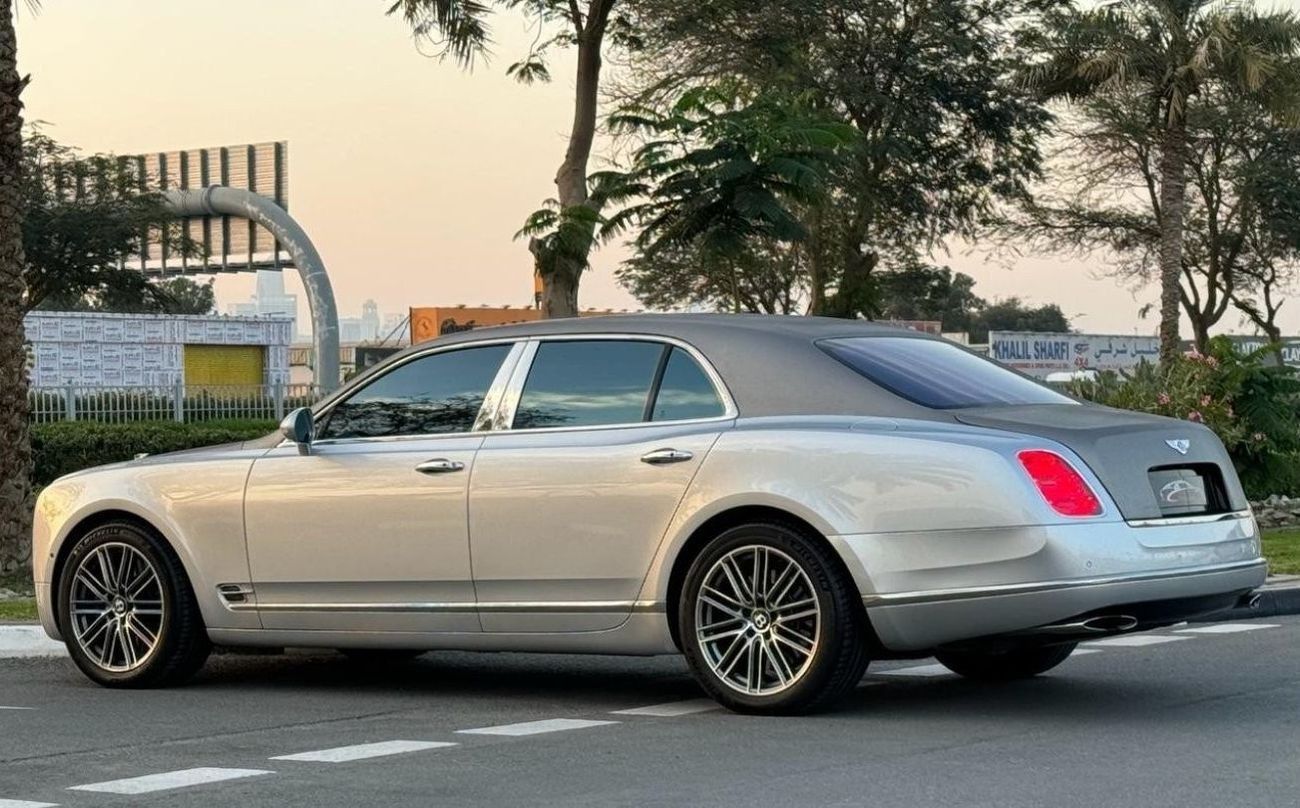 بنتلي مولسان BENTLEY MULSANNE 2012 V8 VIP LOW MILEAGE IN PERFECT CONDITION