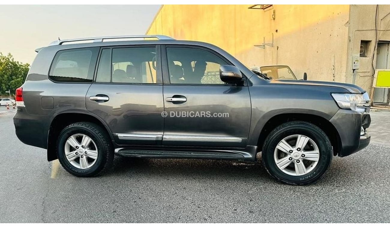 Used Toyota Land Cruiser TOYOTA LANDCRUISER 2015 FULL OPTION GXR 2015