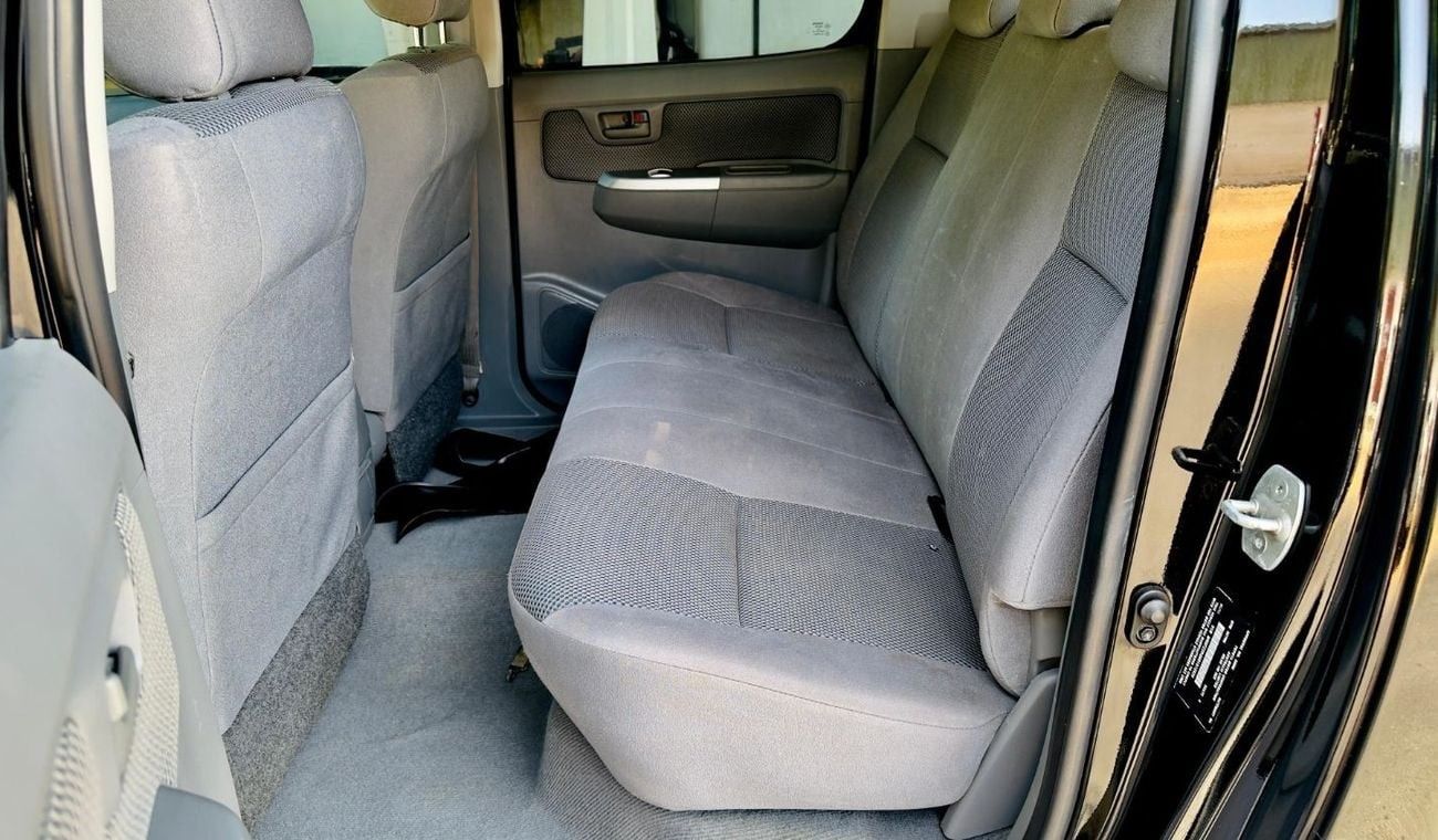 Toyota Hilux EXCELLENT CONDITION | DOUBLE CAB | 3.0L DIESEL ENGINE | RHD | (AT) | 2011