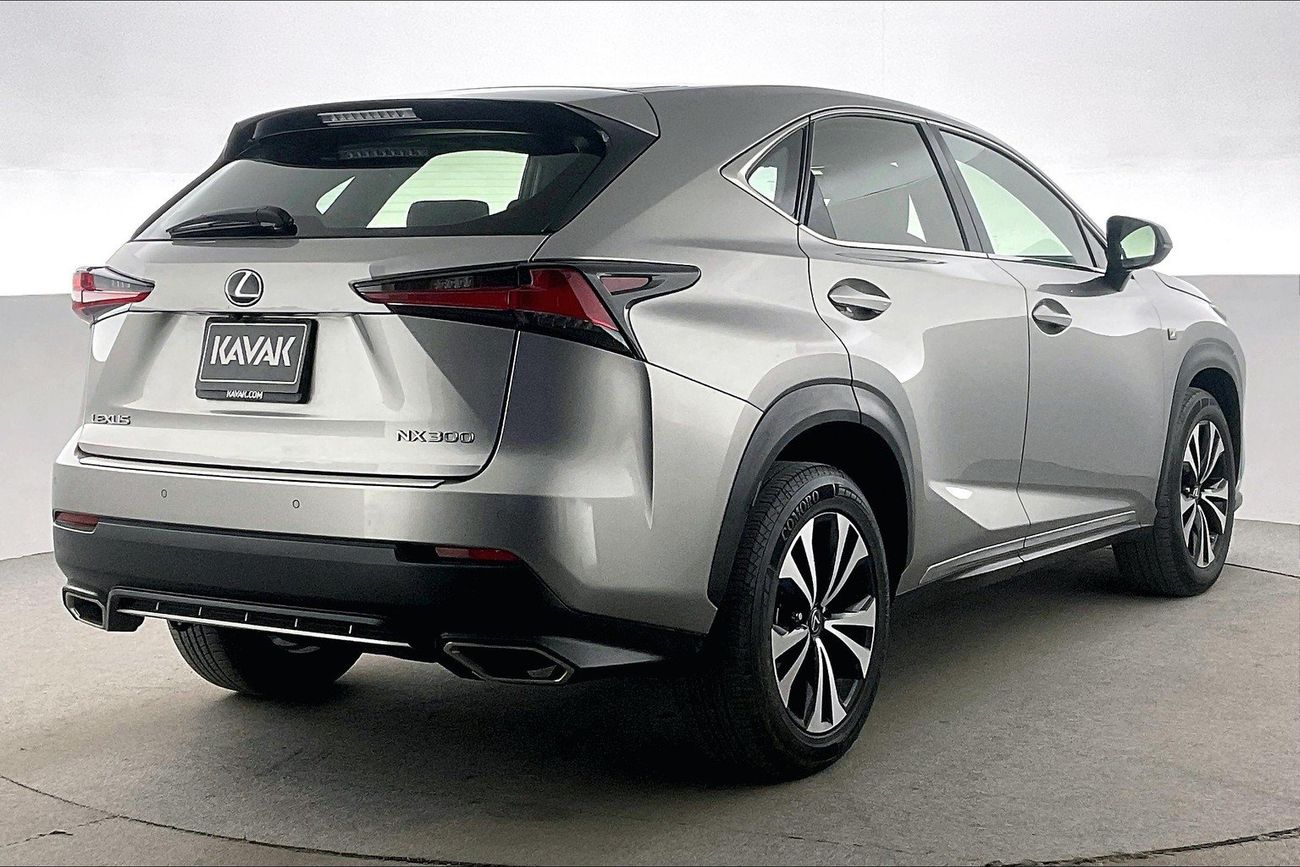 لكزس NX 300 F Sport Platinum | شامل الضمان | 0 ﺪﻔﻋﺓ ﺃﻮﻟﻯ