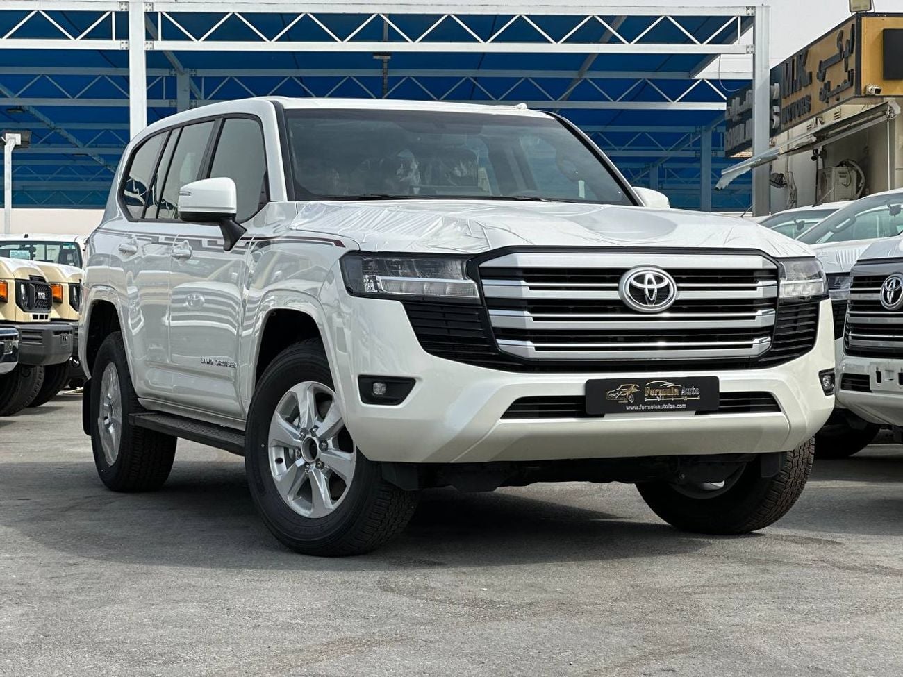 تويوتا لاند كروزر GXR 3.5L PTR A/T // 2026 // STD with Sunroof , Cool Box , Cruise Control // Special Offer // By Form