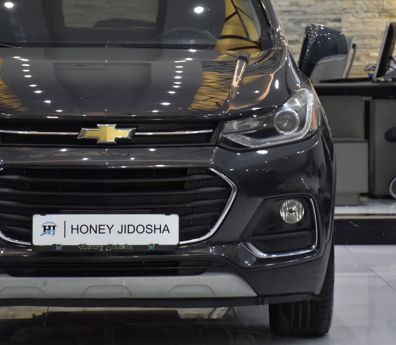 Chevrolet Trax LT EXCELLENT DEAL for our Chevrolet Trax AWD ( 2019 Model ) in Grey Color American Specs