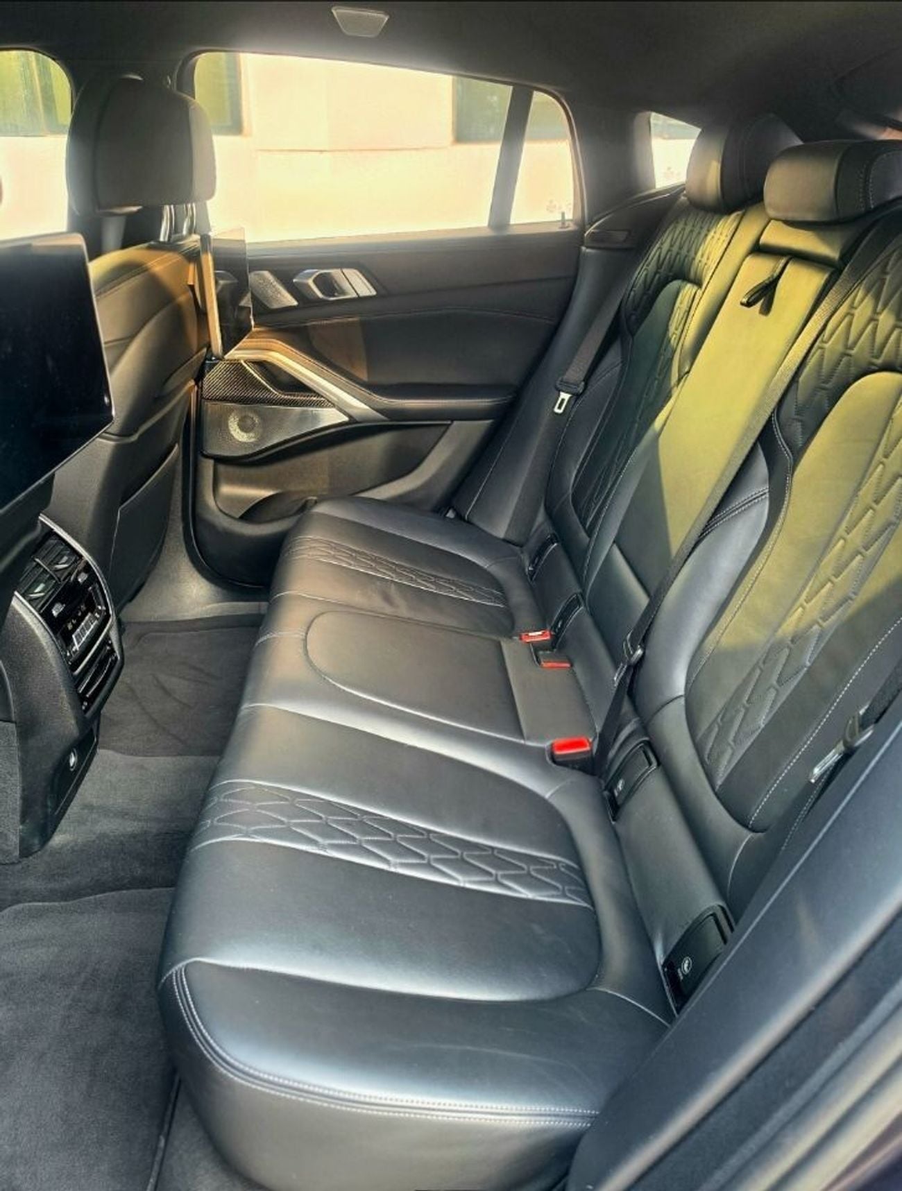 بي أم دبليو X6 M 50i M50i 4.4L