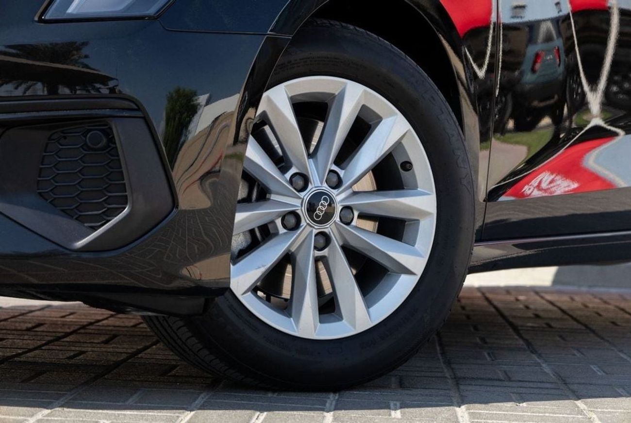 أودي A3 35 TFSI 1.4L Audi A3 35TFSI 2021 GCC under Warranty with Flexible Down-Payment.