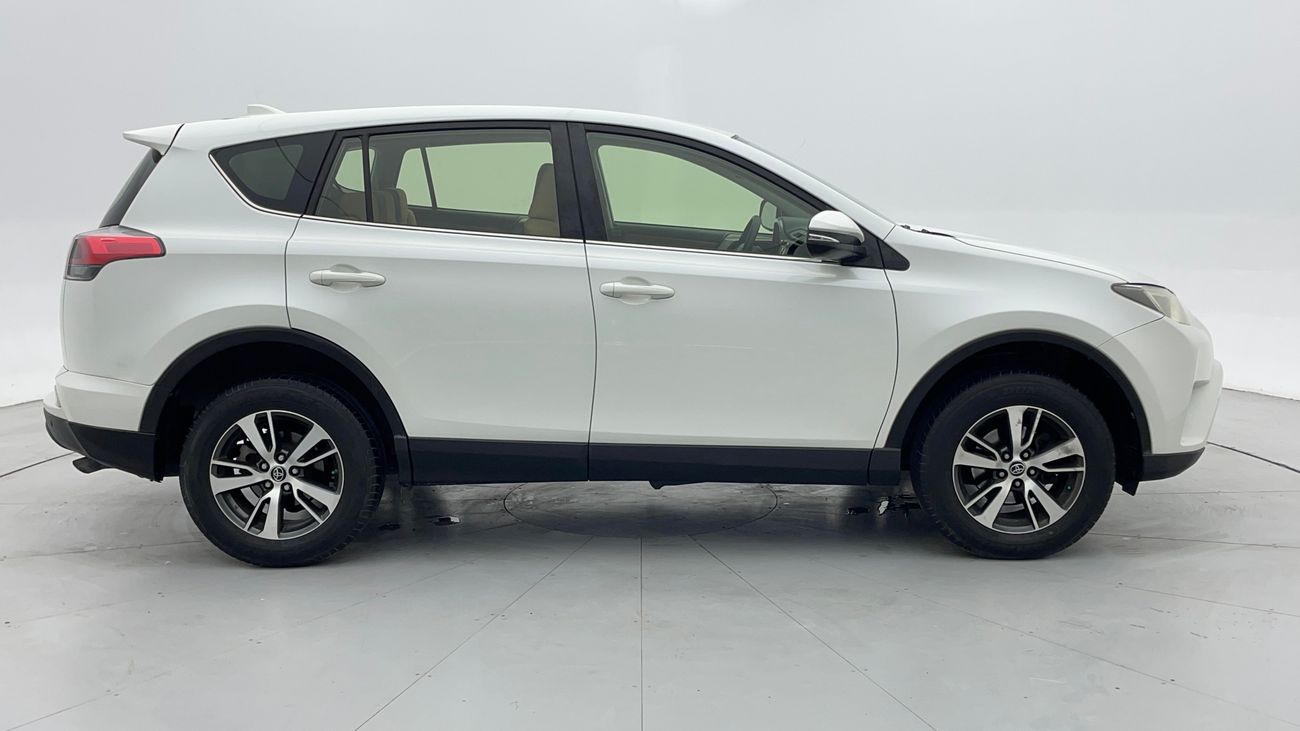 تويوتا راف ٤ EX 2.5 | بدون دفعة مقدمة | اختبار قيادة مجاني للمنزل