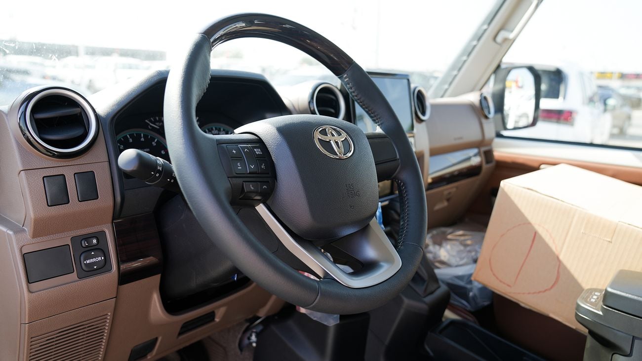 Toyota Land Cruiser LX V6