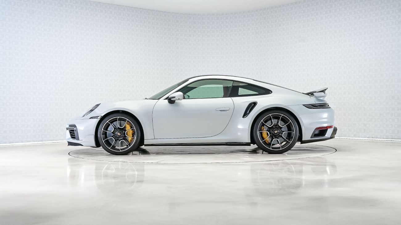 بورش 911 Turbo S 3.8L (645 HP) Coupe